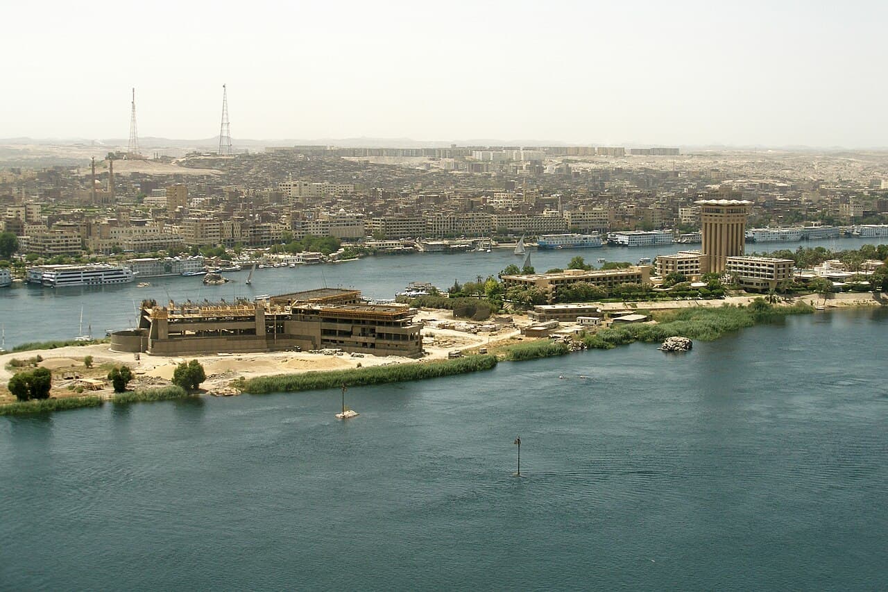 أسوان